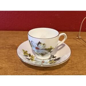 Vintage Victora Bone China England Tea Cup & Saucer